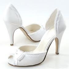 Bijele cipele za vjenčanje